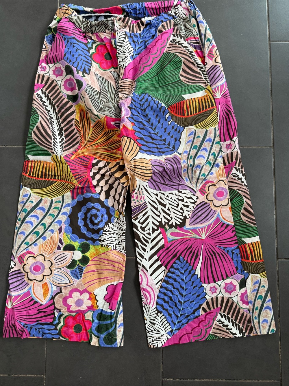 Fifteen Twenty Multicolor Floral Print pants with Button Detail